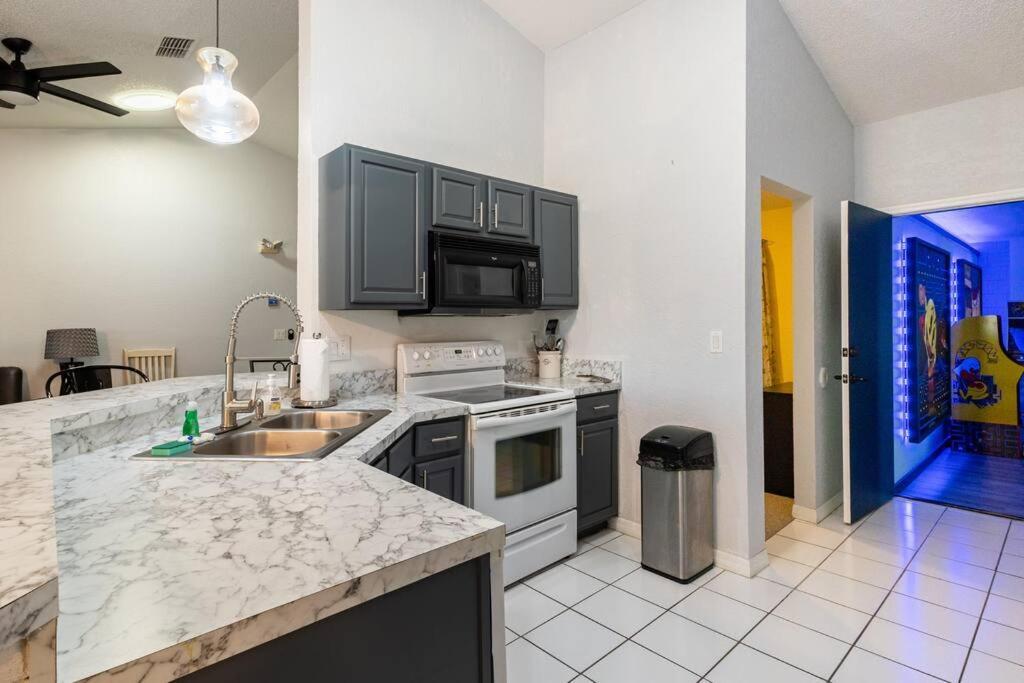13 Mins From Disney Arcade, Private Pool, & Themed Rooms Orlando Eksteriør billede