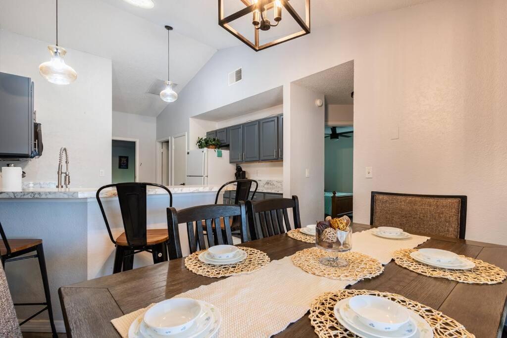 13 Mins From Disney Arcade, Private Pool, & Themed Rooms Orlando Eksteriør billede